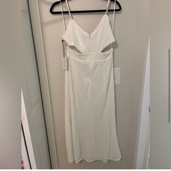 NWT Saylor $308 Harmonie White Sequin Cutout Cross Front High Slit Dress - Large - Picture 4 of 7